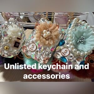 Elegant Pearl and Crystal Keychain